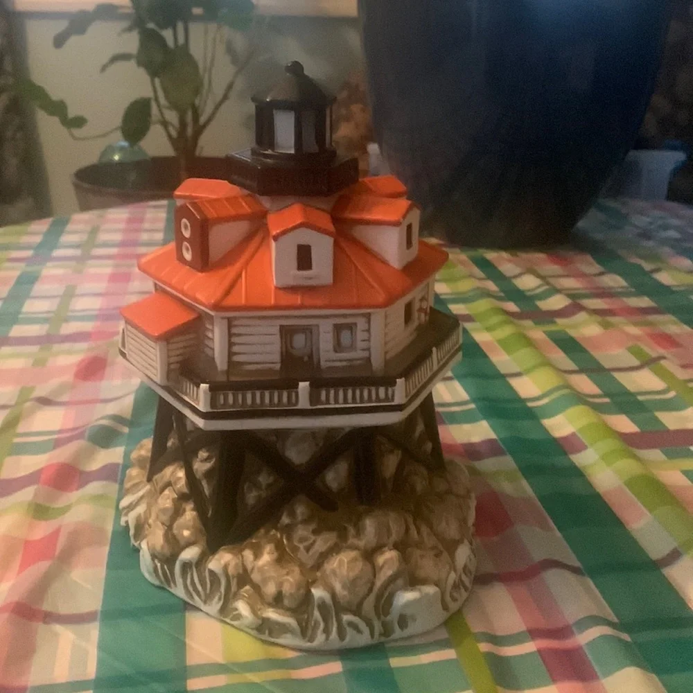 Lighthouse - Picture 1 of 5